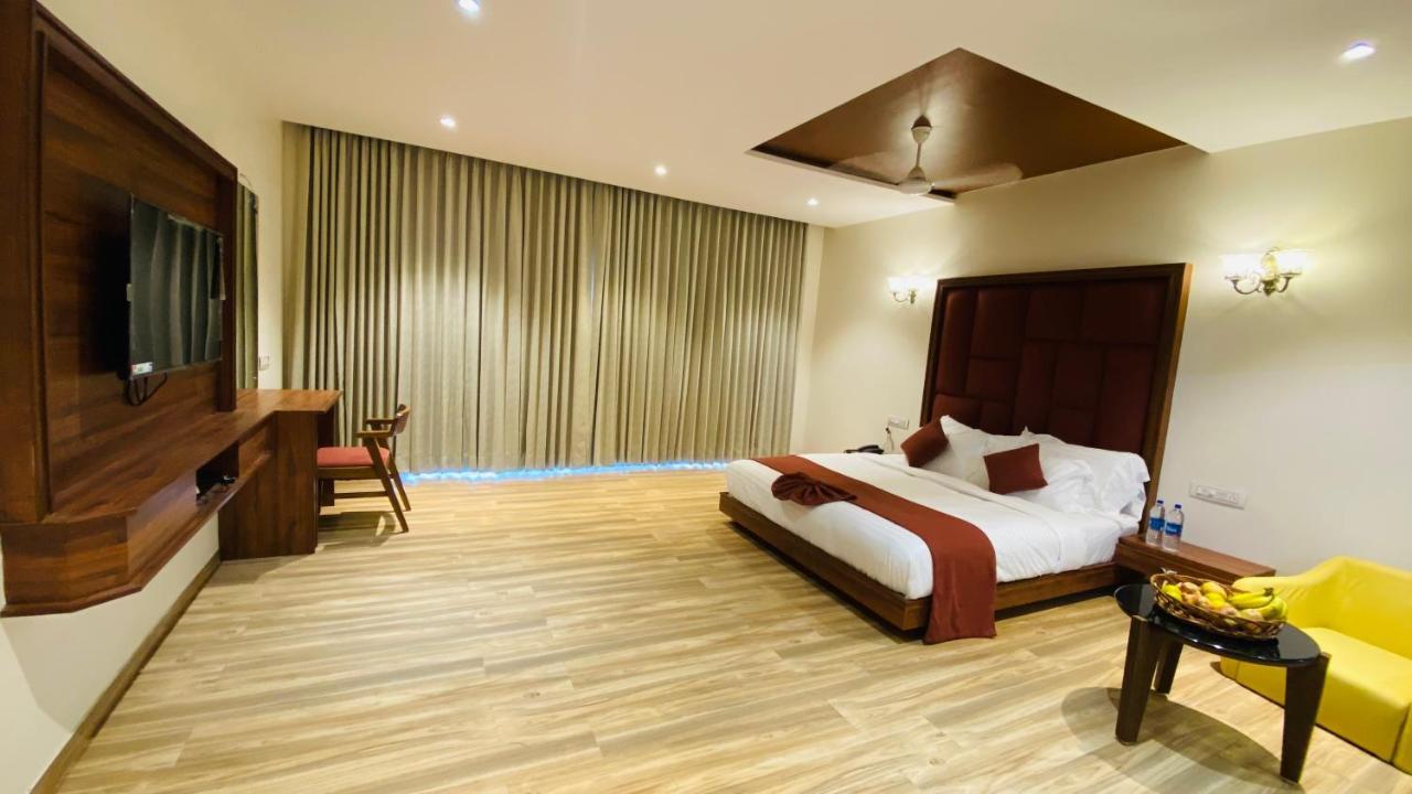Krishna Riverside Resort Vasad Экстерьер фото