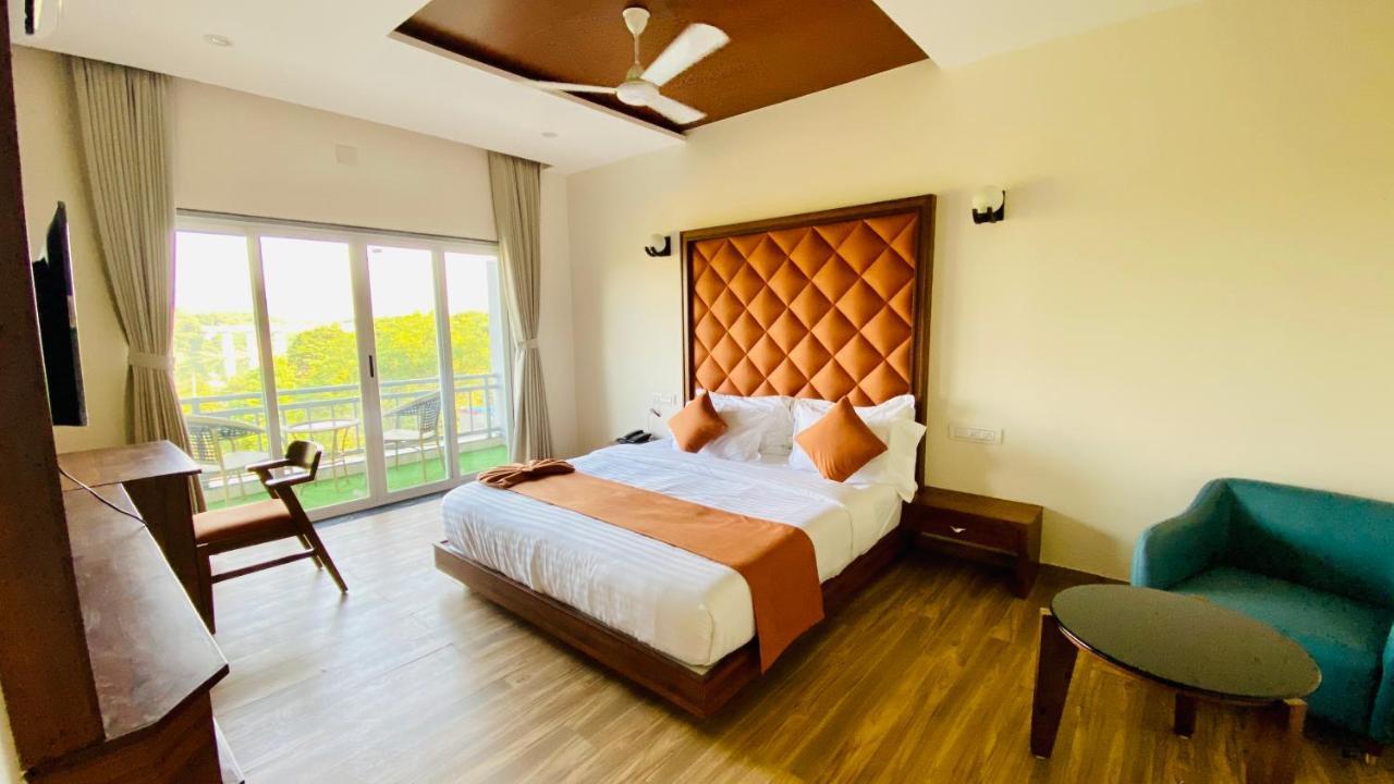 Krishna Riverside Resort Vasad Экстерьер фото