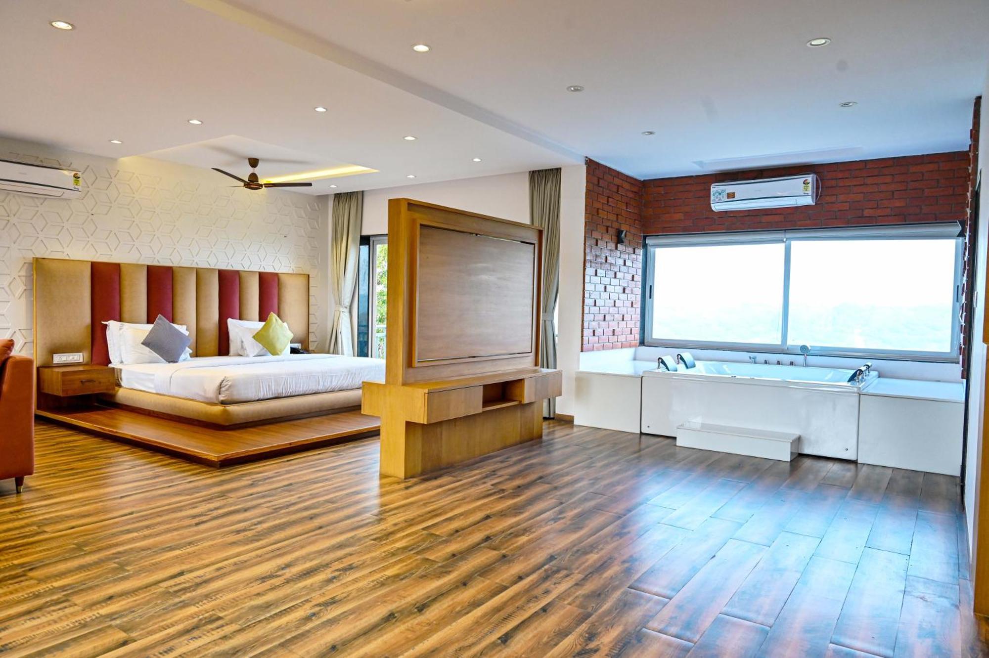 Krishna Riverside Resort Vasad Экстерьер фото