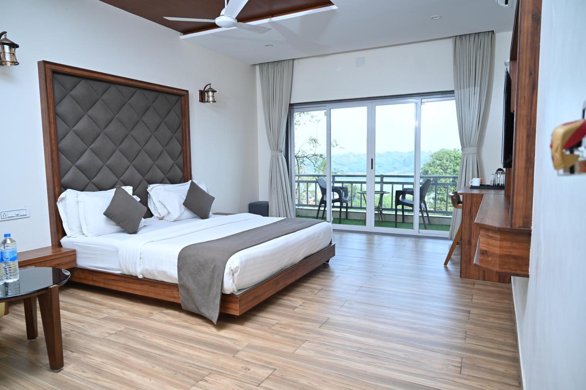 Krishna Riverside Resort Vasad Экстерьер фото