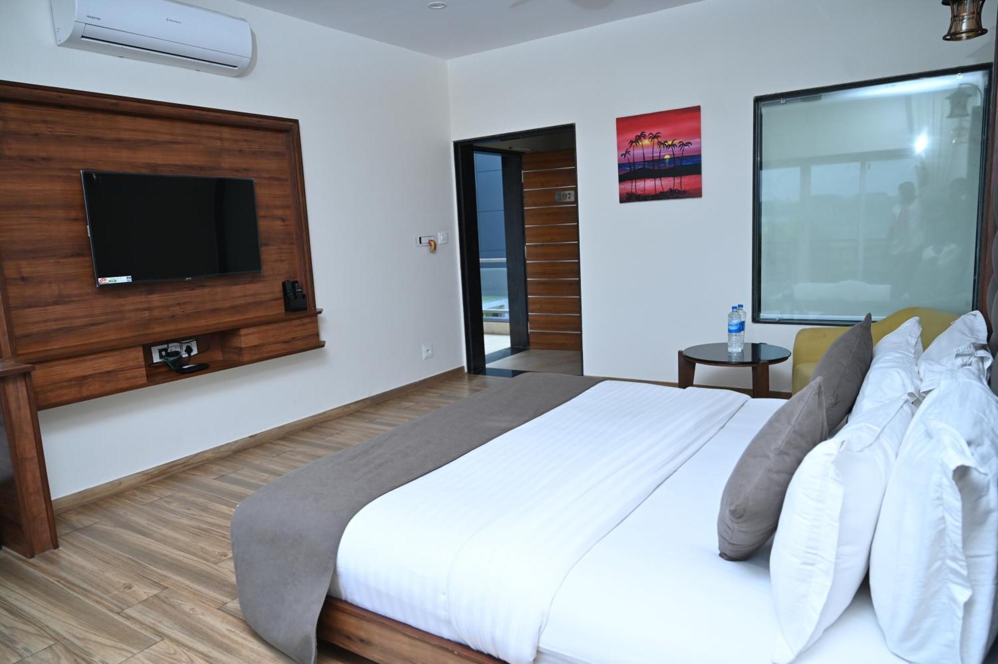 Krishna Riverside Resort Vasad Экстерьер фото