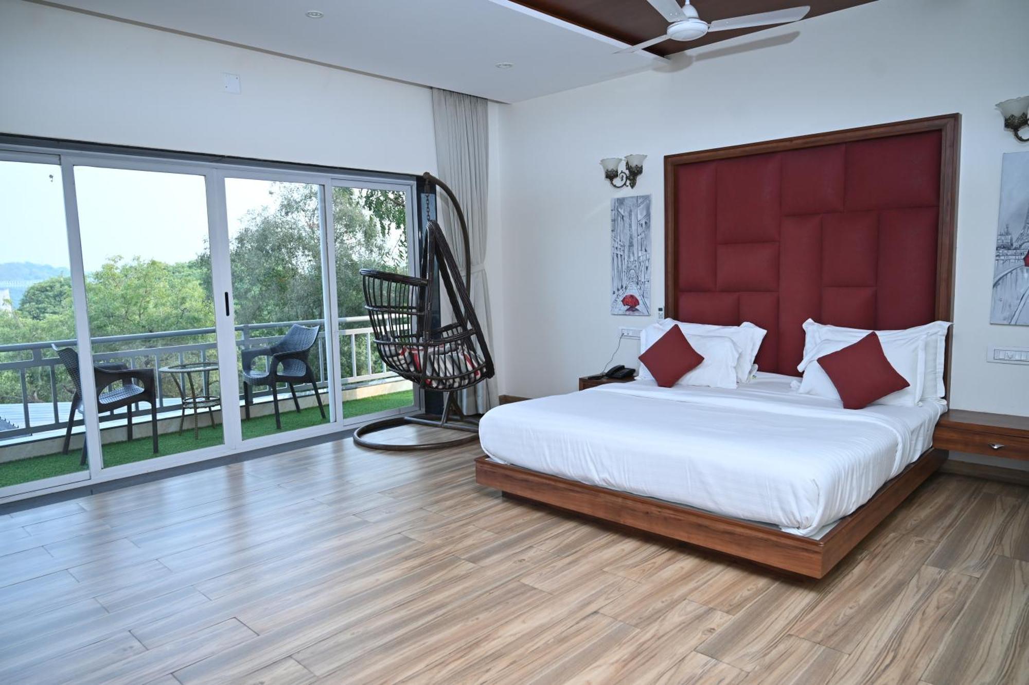 Krishna Riverside Resort Vasad Экстерьер фото